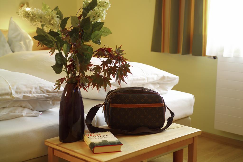 Hotel & Restaurant Ragginger Attersee 阿特湖畔的努斯多夫 客房 照片