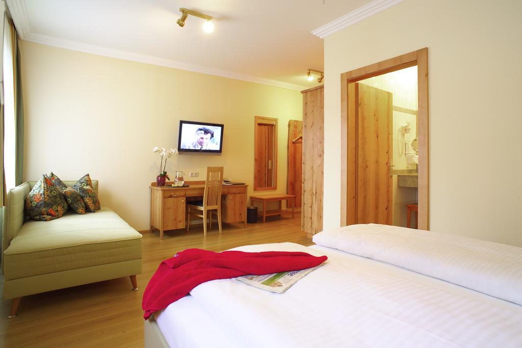 Hotel & Restaurant Ragginger Attersee 阿特湖畔的努斯多夫 客房 照片